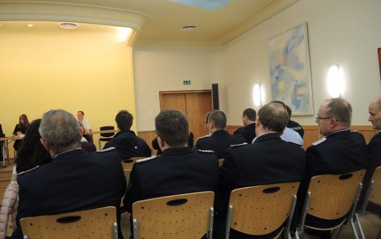 Podiumsdiskussion - Das Ehrenamt mit Sicherheitsaufgaben im Wandel am 13. November in Rathenow